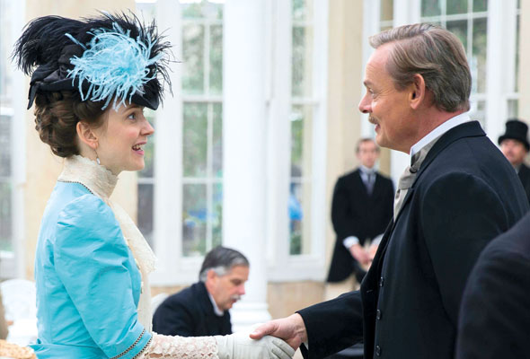 MartinClunes-Feb27-02-590