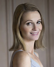 Louise-Parker---Headshot